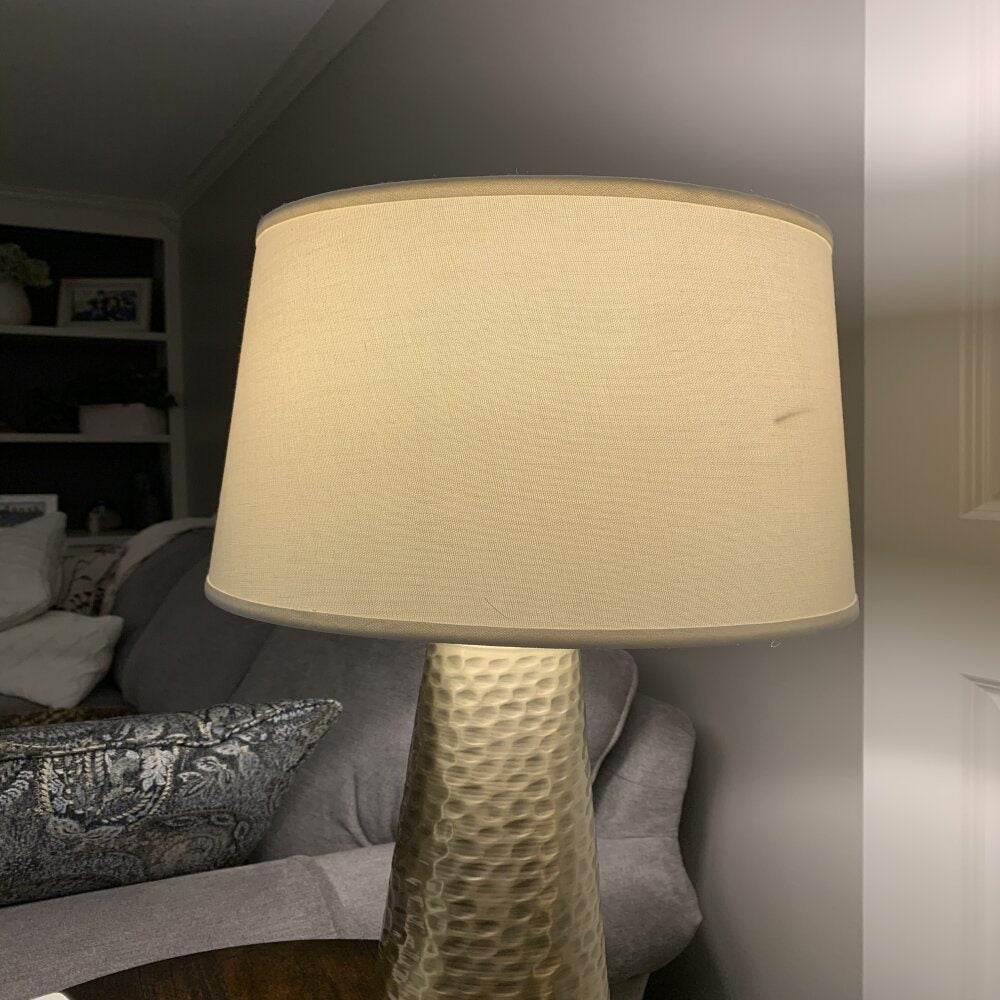 25"H A.B. leaf Hammered Table Lamp (1PC/CTN) (2.15/6.97)